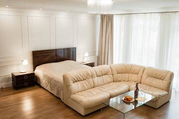 Фото номера Люкс с кроватью размера «king-size» и балконом Отель VIP Hotel г. Измаил 3